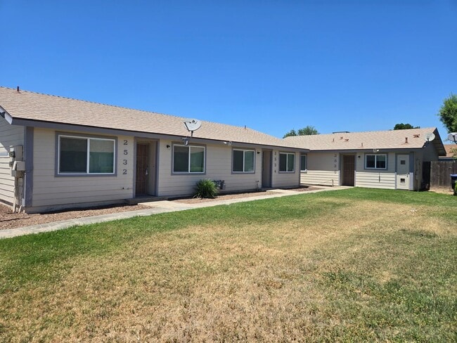 Building Photo - Cute Unit - 2bdr 1bth