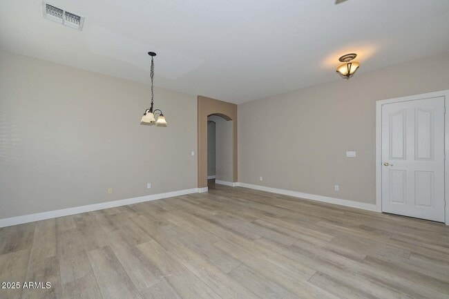 Photo - 26928 N 84th Ave