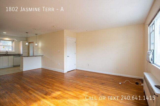 Photo - 1802 Jasmine Terrace