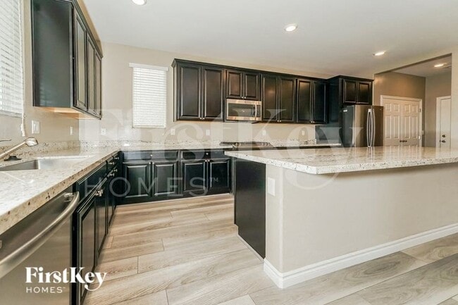 Photo - 6950 Denio Island St