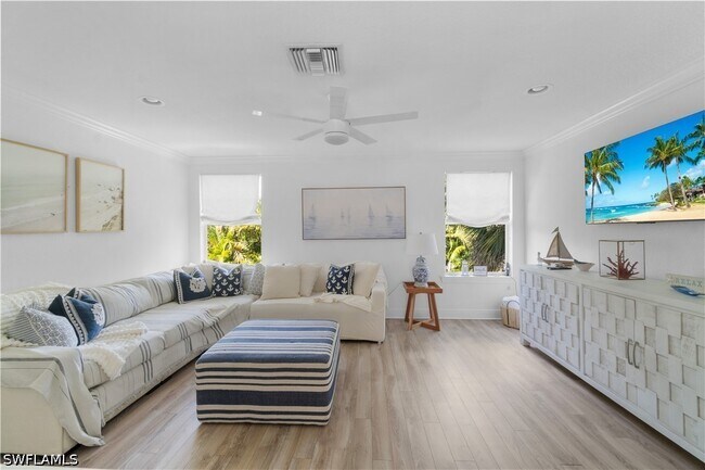 719 Park Ave