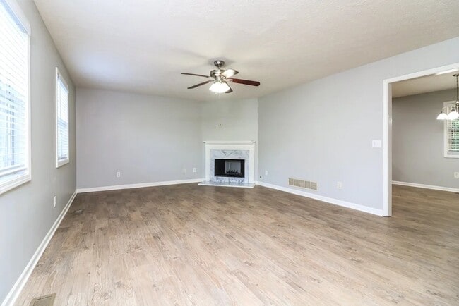 Building Photo - 3796 Cherokee Overlook Dr