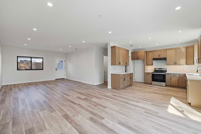4210 New York Ave