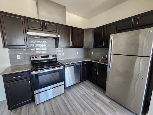 Photo - 510 Hamilton St