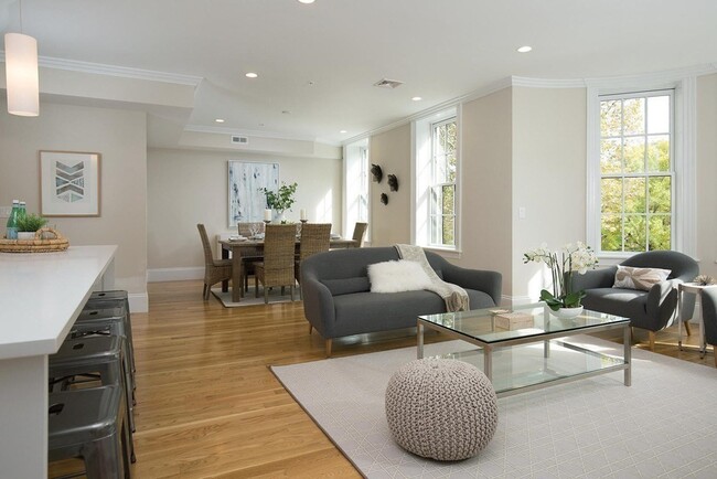 Photo - 1248 Beacon St Unit 2