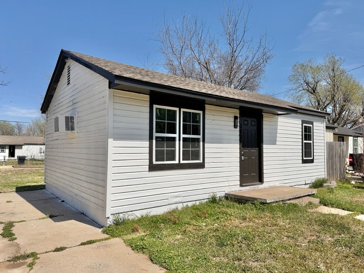 Photo - 2 bed 1 bath SW OKC!