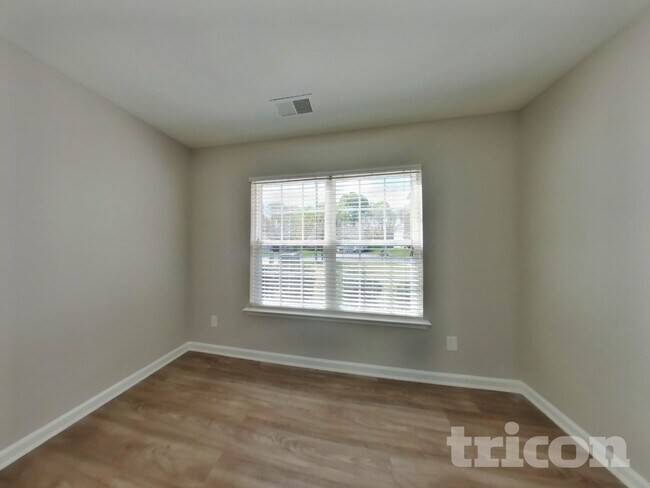 Photo - 11311 Breezehill Ln