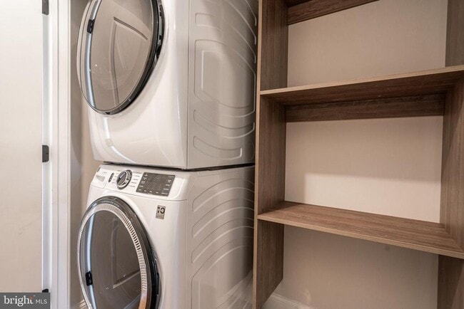 Photo - 4094 LESLIE Ln Unit A39