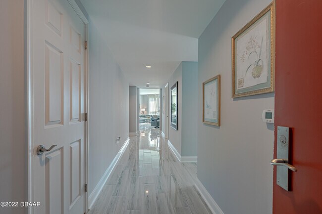 Photo - 231 Riverside Dr Unidad 401