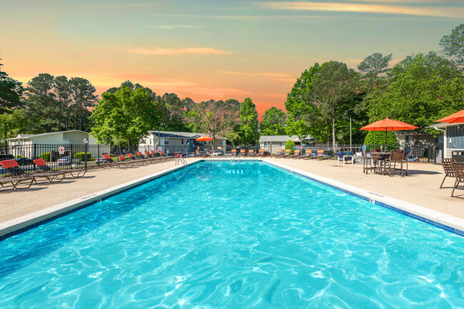 Photo - Oxford Square Apartments