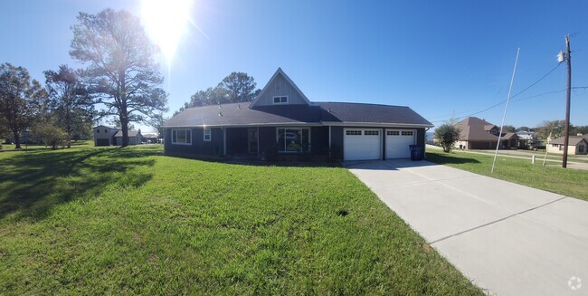 Building Photo - 127 Ross Dr Rental