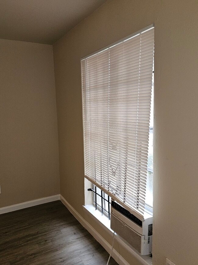 Photo - 6815 Beachwood St Unit 3