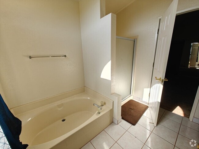 Building Photo - 56575 Dickson Way Rental
