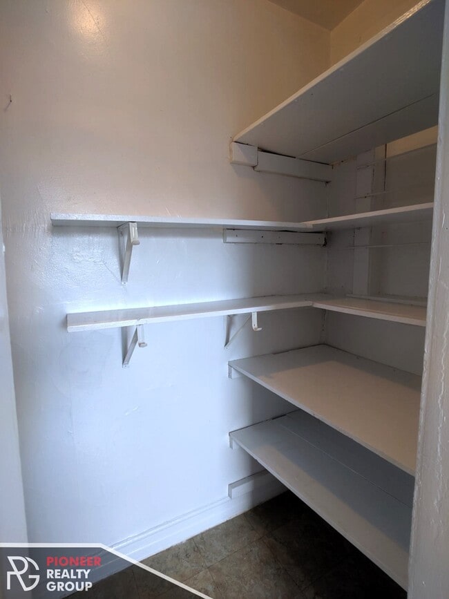Photo - 2530 N Kedzie Blvd Unit 2518-3W