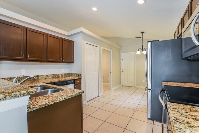 Photo - 11001 Siting Pl