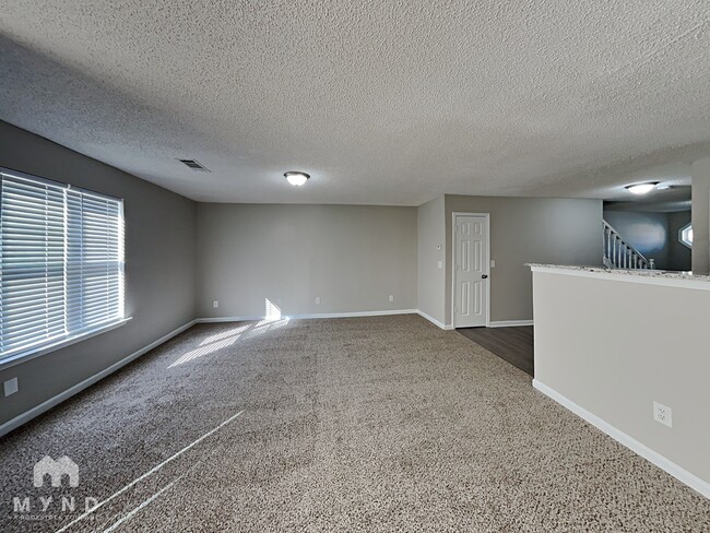 Photo - 6332 Hickory Ln Cir
