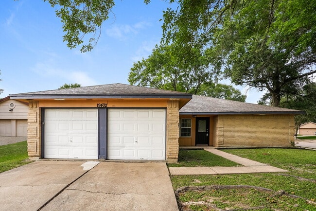 Building Photo - 19402 San Gabriel Dr