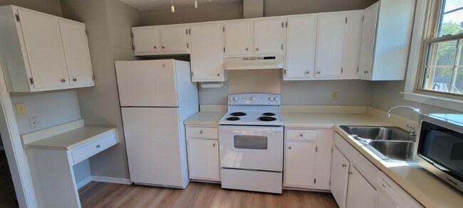 Photo - 392 Albright Ln Unit A