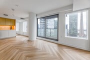 3BR, 2BA - 1,002SF - Living Room