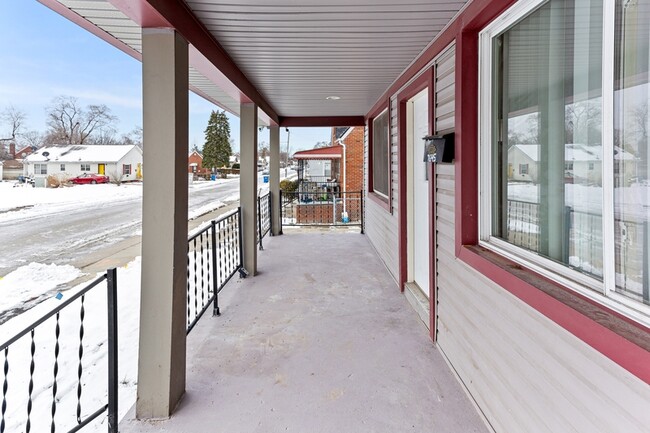 Photo - 7645 Fisher Ave