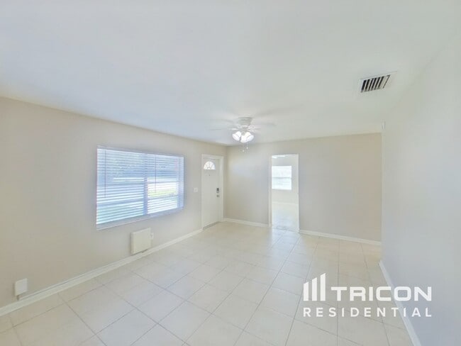 Photo - 6313 S Clark Ave