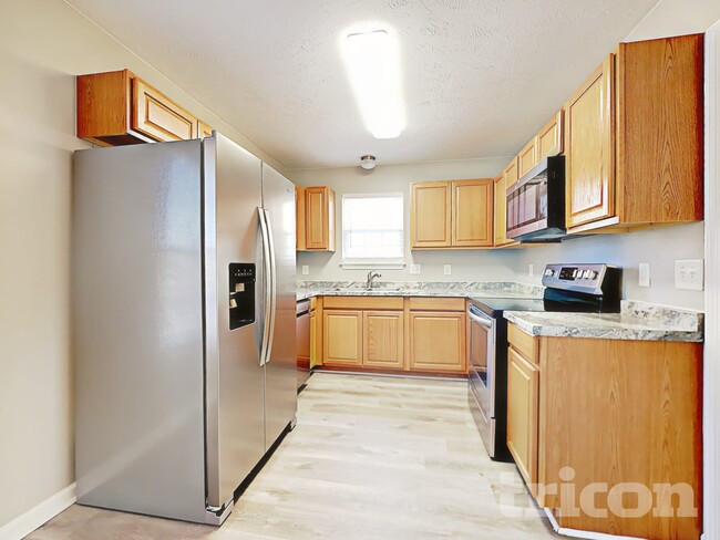 Photo - 700 Holland Ridge Dr