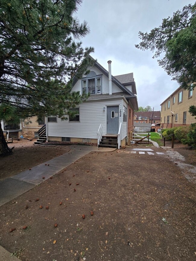 Building Photo - 1036 14th St Unit 2