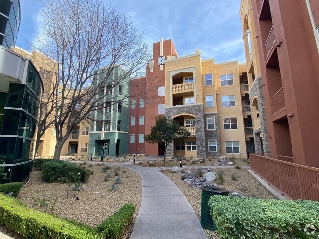 Building Photo - 68 E Serene Ave Unit 316 Rental