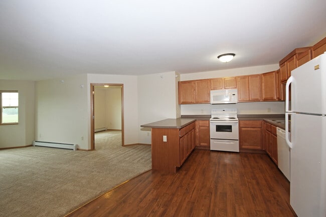 Kitchen - River Falls Estates