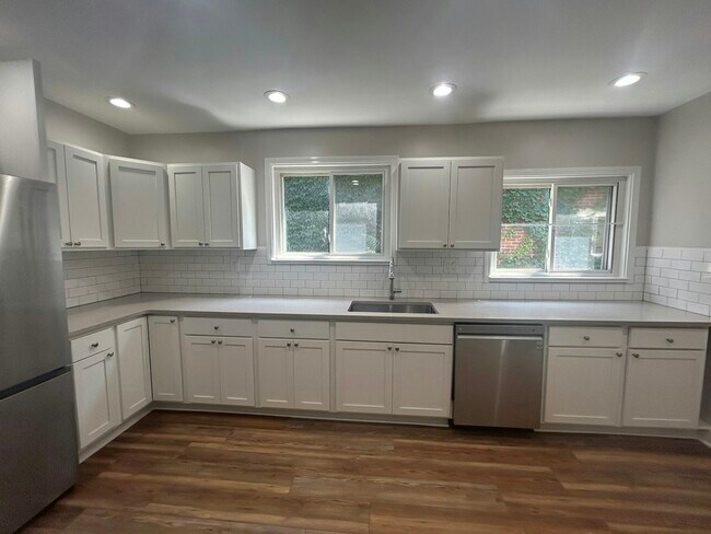 Photo - 17591 Roselawn St