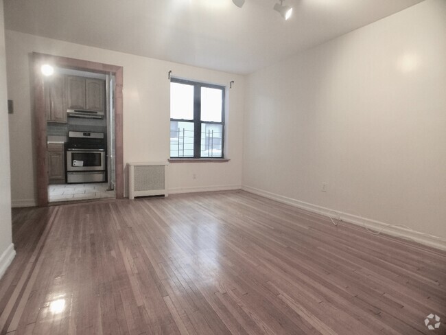 Building Photo - 183 Pinehurst Ave Rental