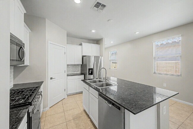 14155 W Georgia Dr