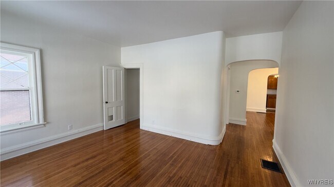 Photo - 204 Union St