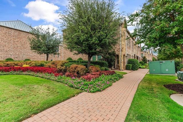 Photo - 7915 Parkwood Blvd