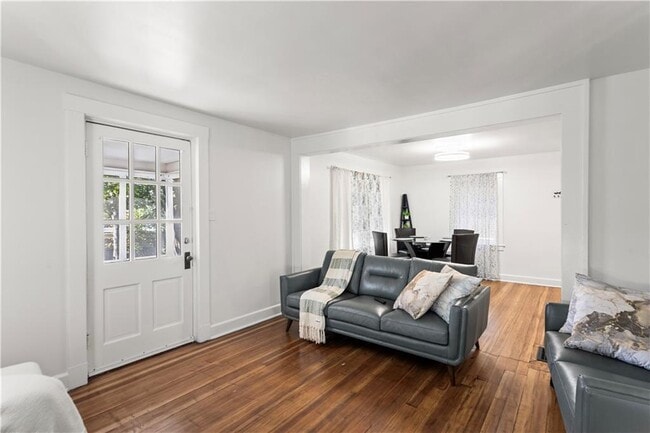 Photo - 476 Providence St