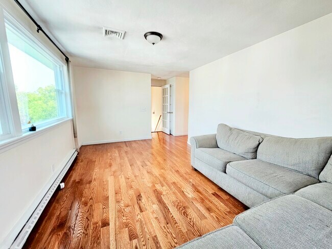 Photo - 74 Dunboy St Unidad 2