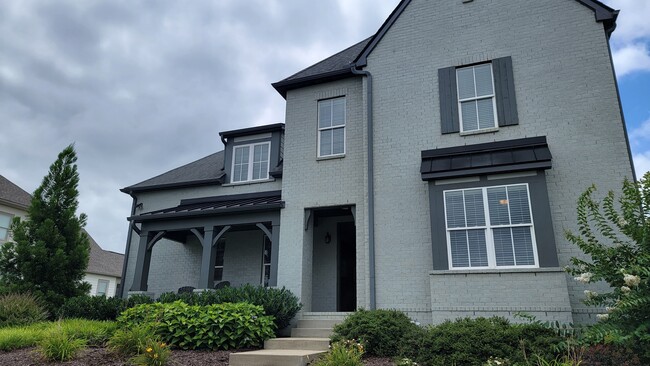 Building Photo - 142 Vanner Rd