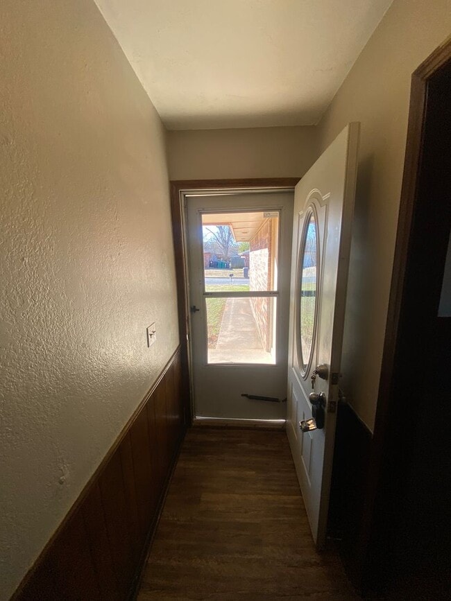 Photo - Charming 3 bedroom 1.5 bath