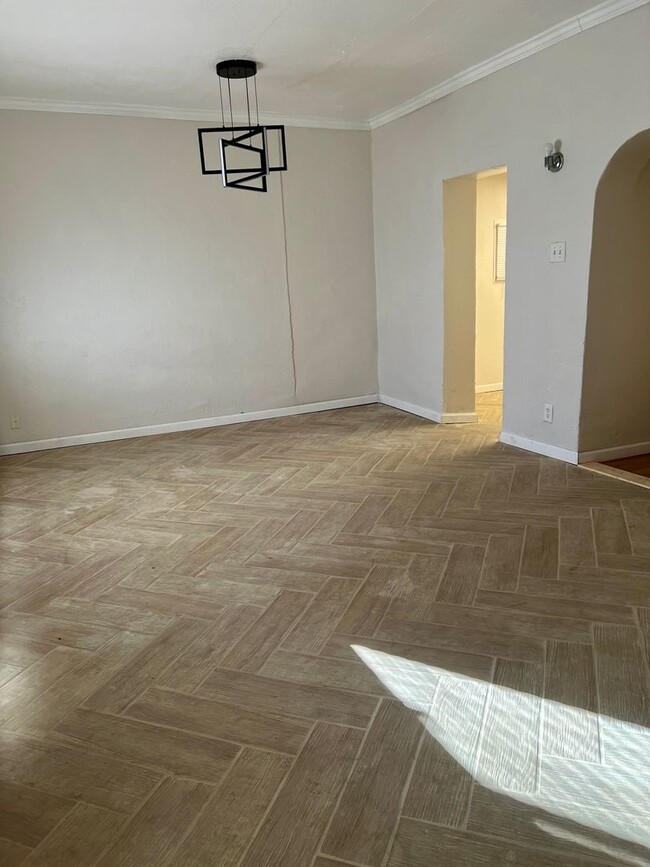 Photo - 2 Bedroom Home For Rent!