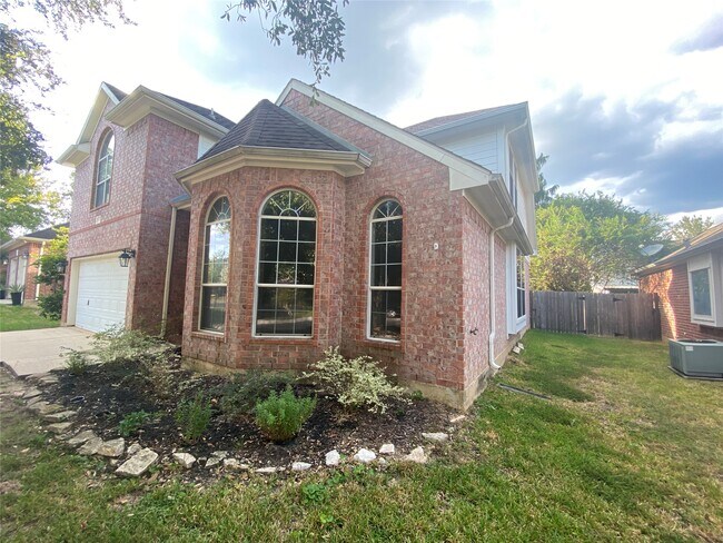 Photo - 9210 Hidden Lake E Dr