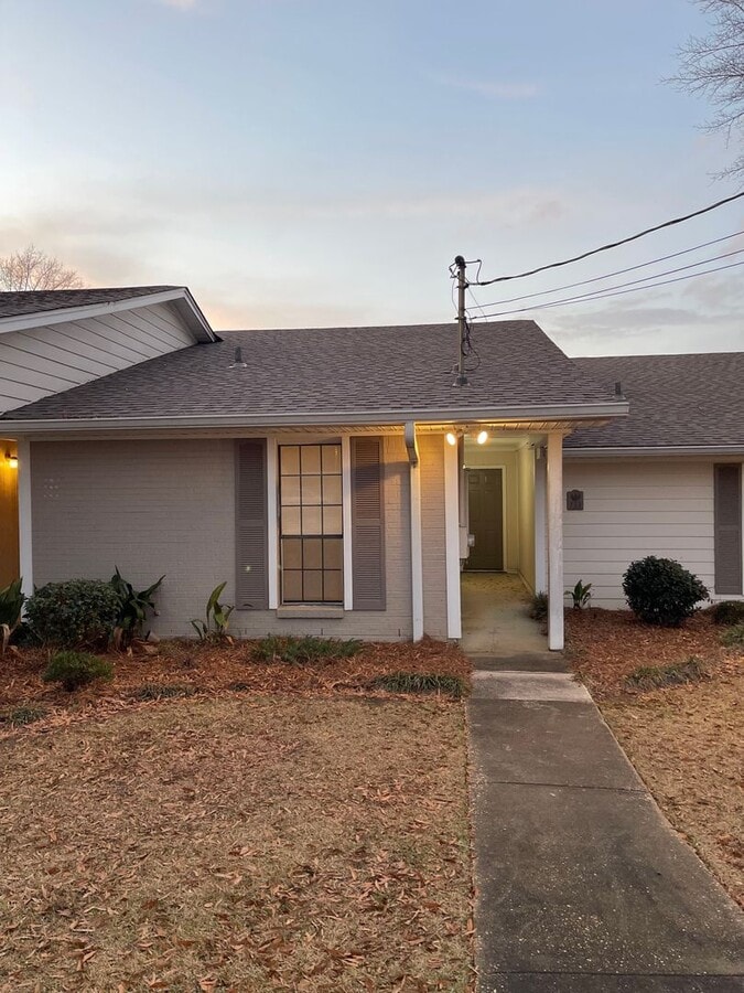 Photo - 133 Cedar Ct