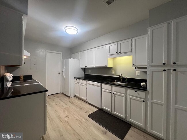 Photo - 10448 Rapidan Ln