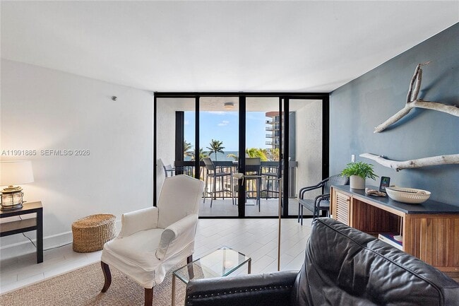 Photo - 1155 Hillsboro Mile Unit 510