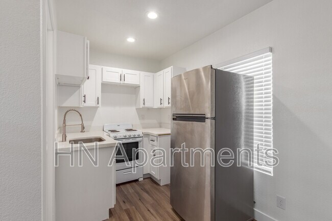 Photo - 2412 E Monroe St