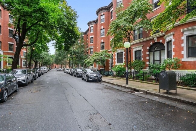 Photo - 102 Gainsborough St Condo Unit 302E