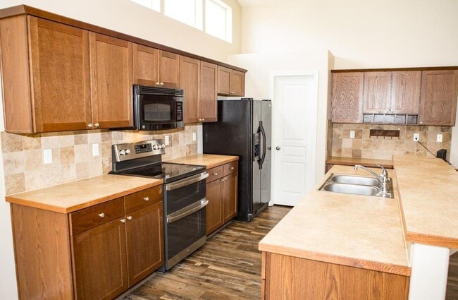 Photo - 3 Bed Home with Attached Garage