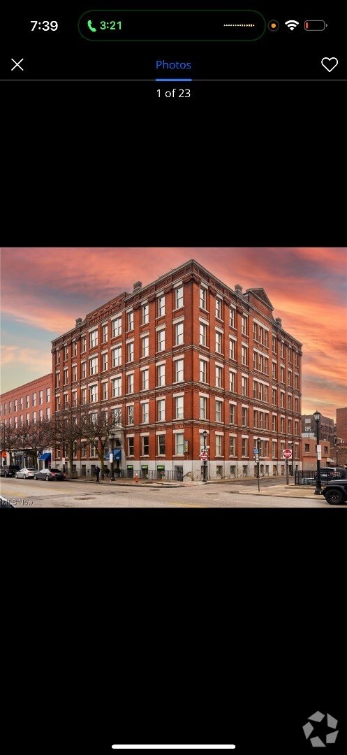 Building Photo - 408 W St Clair Ave Rental