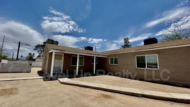 Photo - 2705 S Monterey Vista