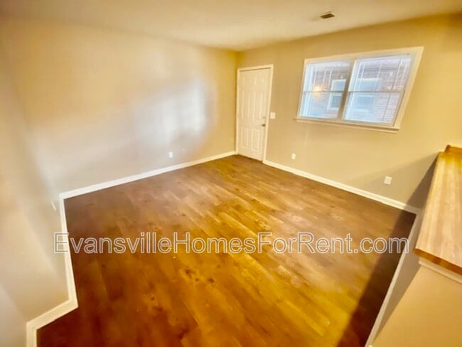 Photo - 1012 Mary St