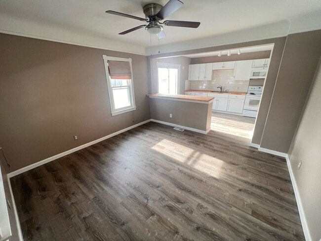 Move-In Ready- 2 bedroom/1 Bath Home in Eastpointe